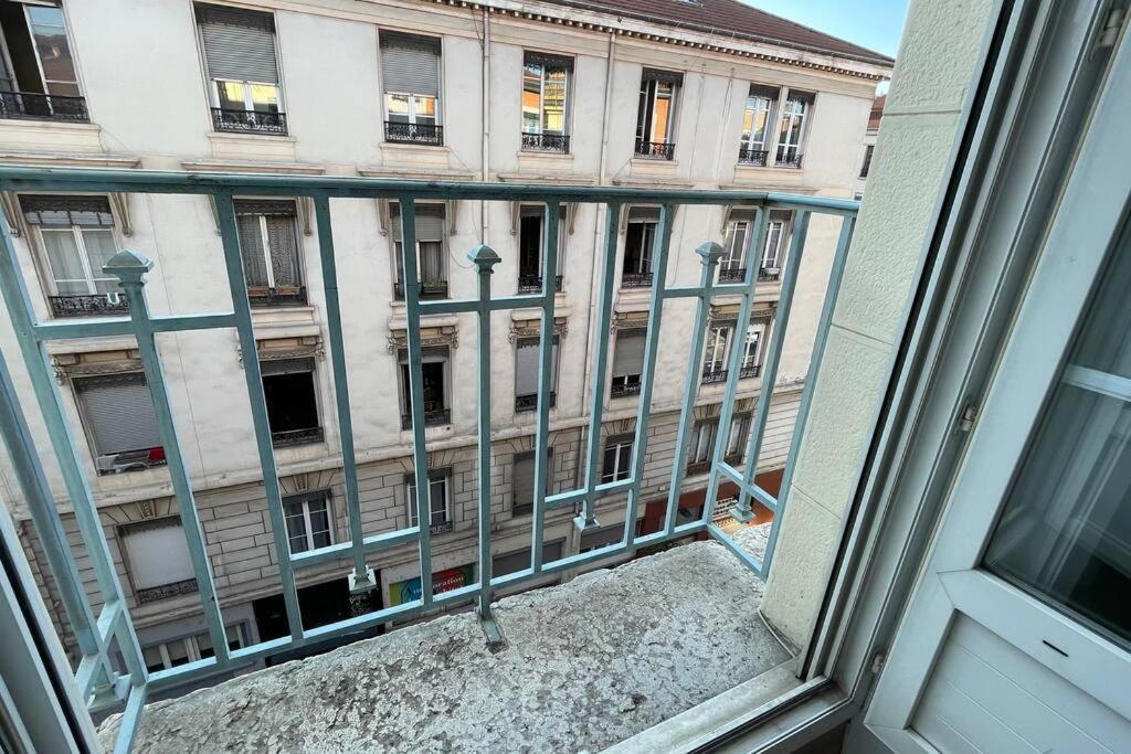 Appartement Renove Proche Du Parc De La Tete D'Or Βιλερμπάν Εξωτερικό φωτογραφία